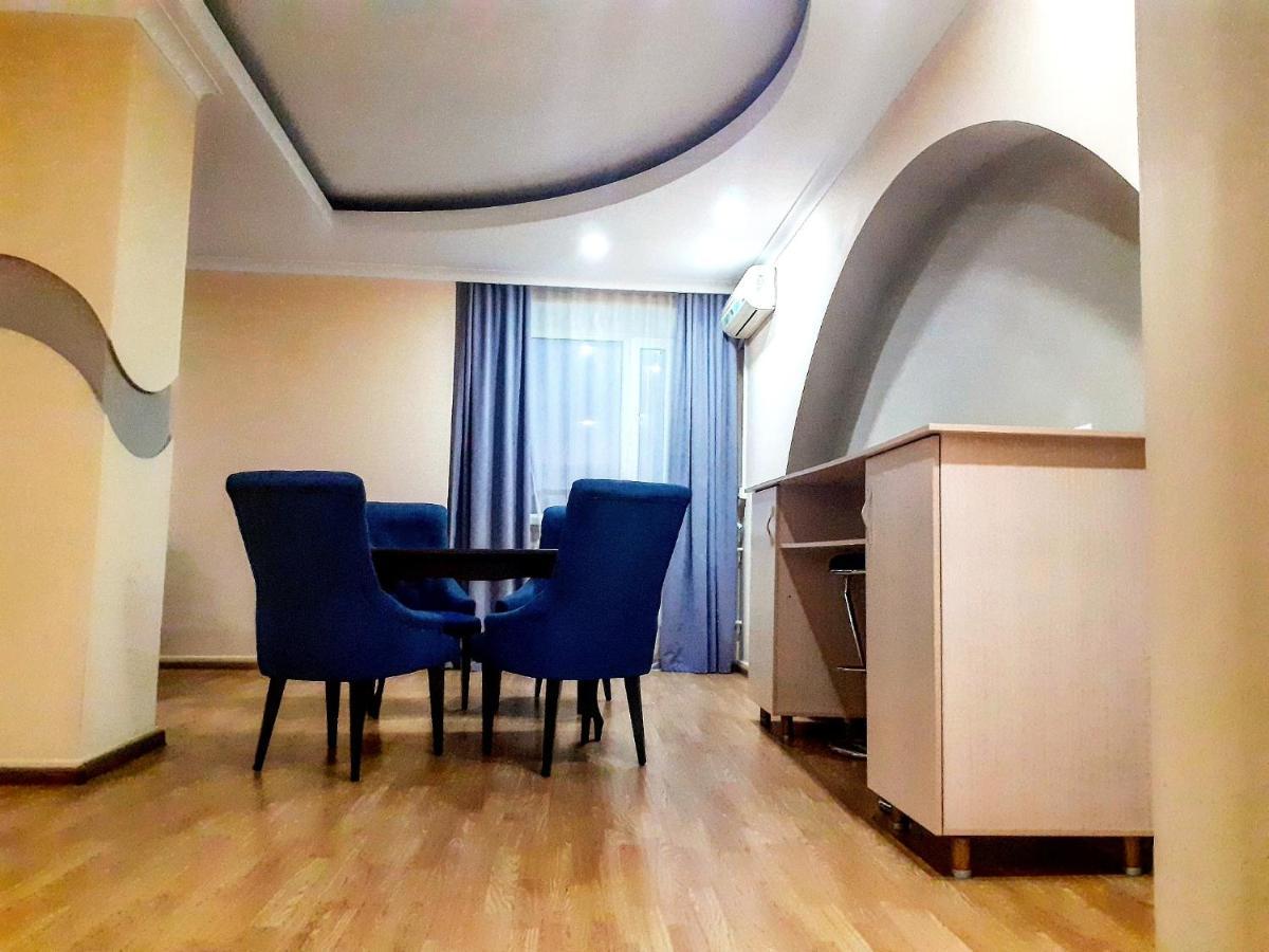 City Hotel Ustʼ-Kamenogorsk 외부 사진