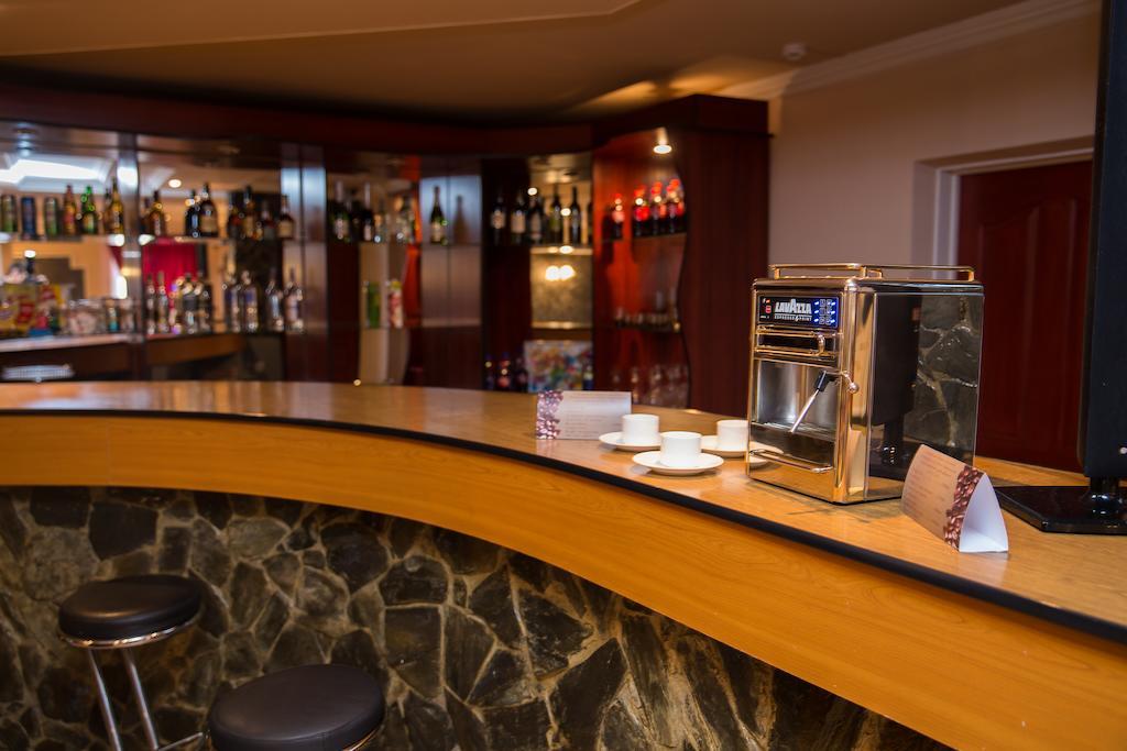 City Hotel Ustʼ-Kamenogorsk 외부 사진