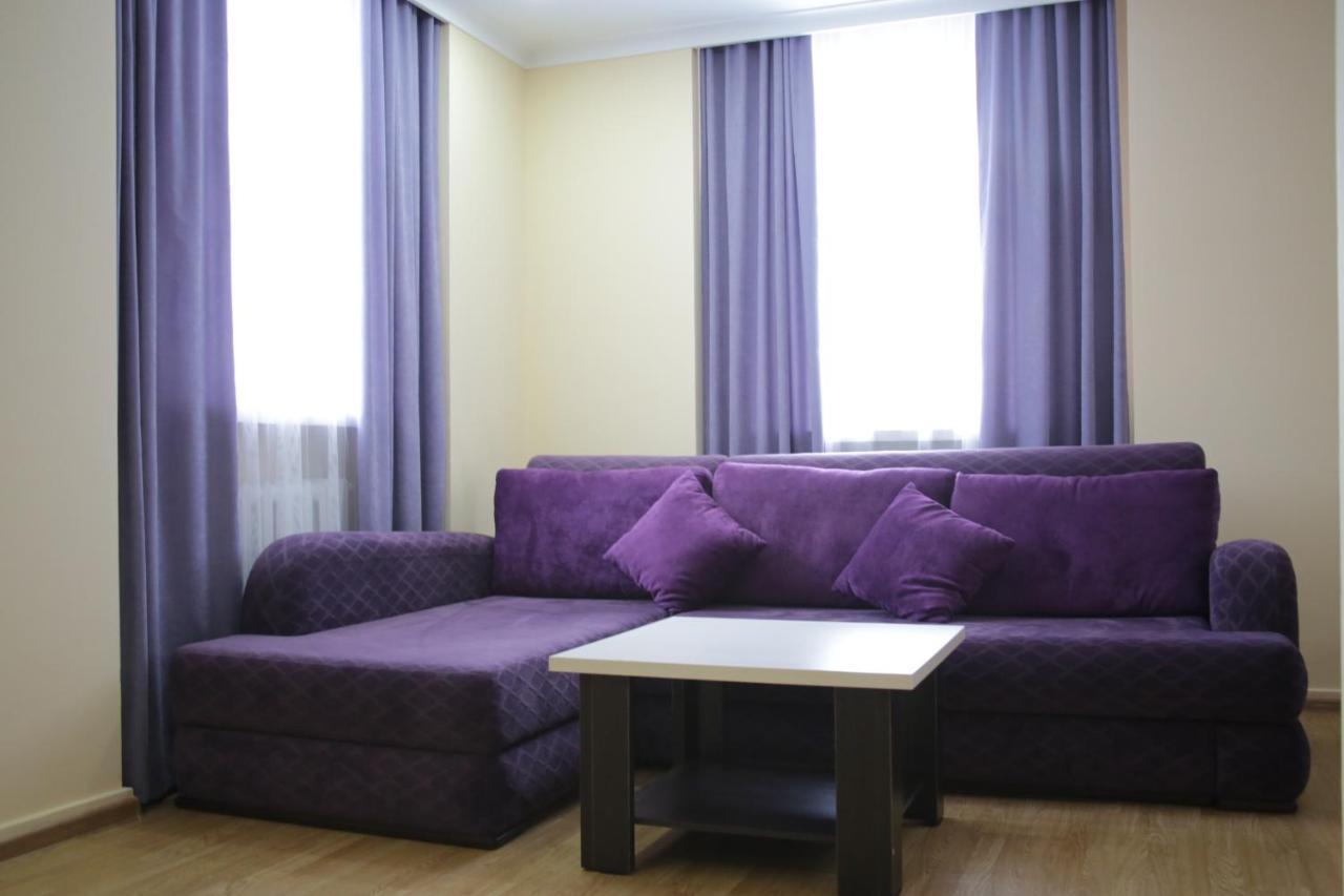 City Hotel Ustʼ-Kamenogorsk 외부 사진