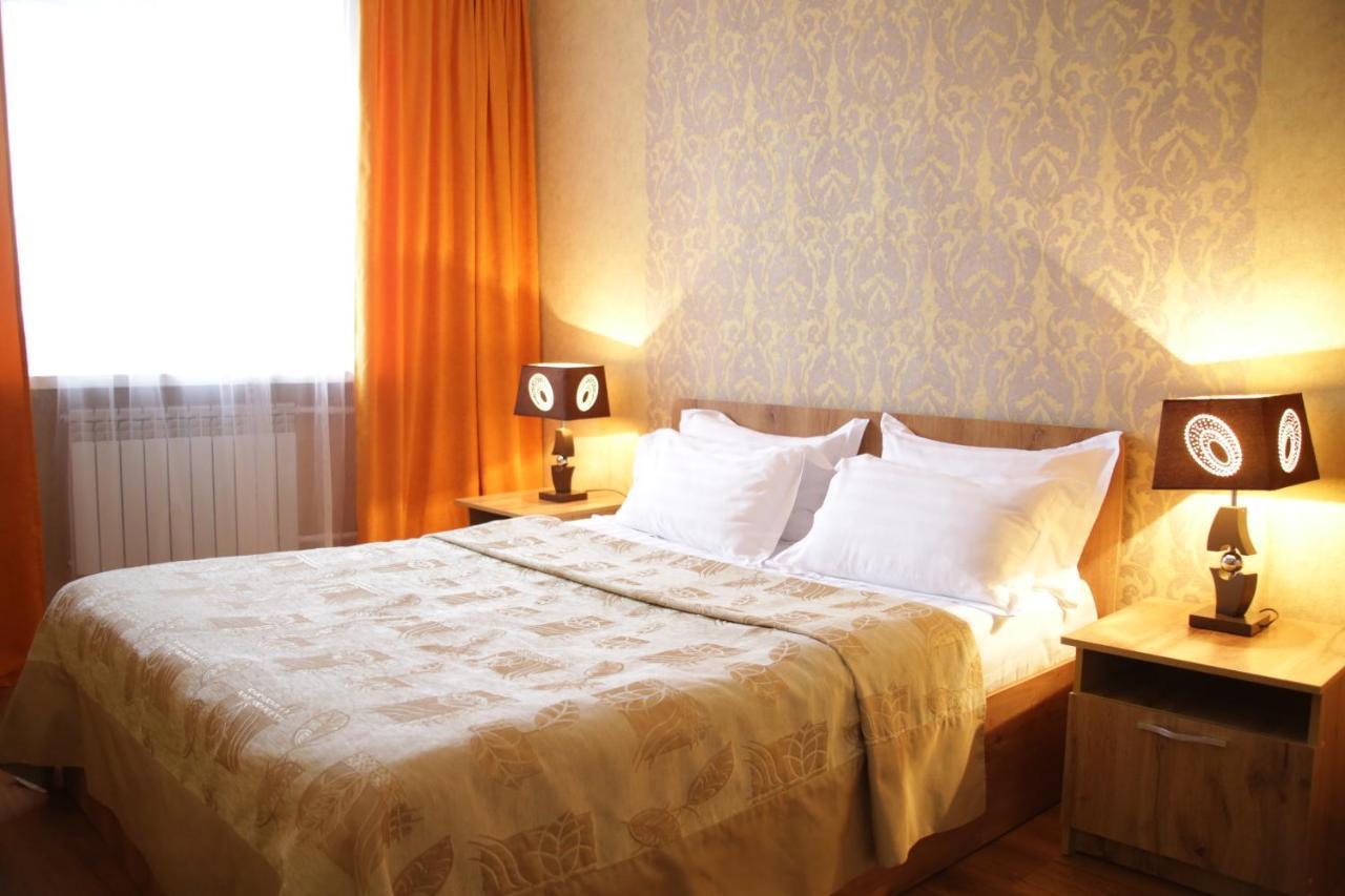 City Hotel Ustʼ-Kamenogorsk 외부 사진