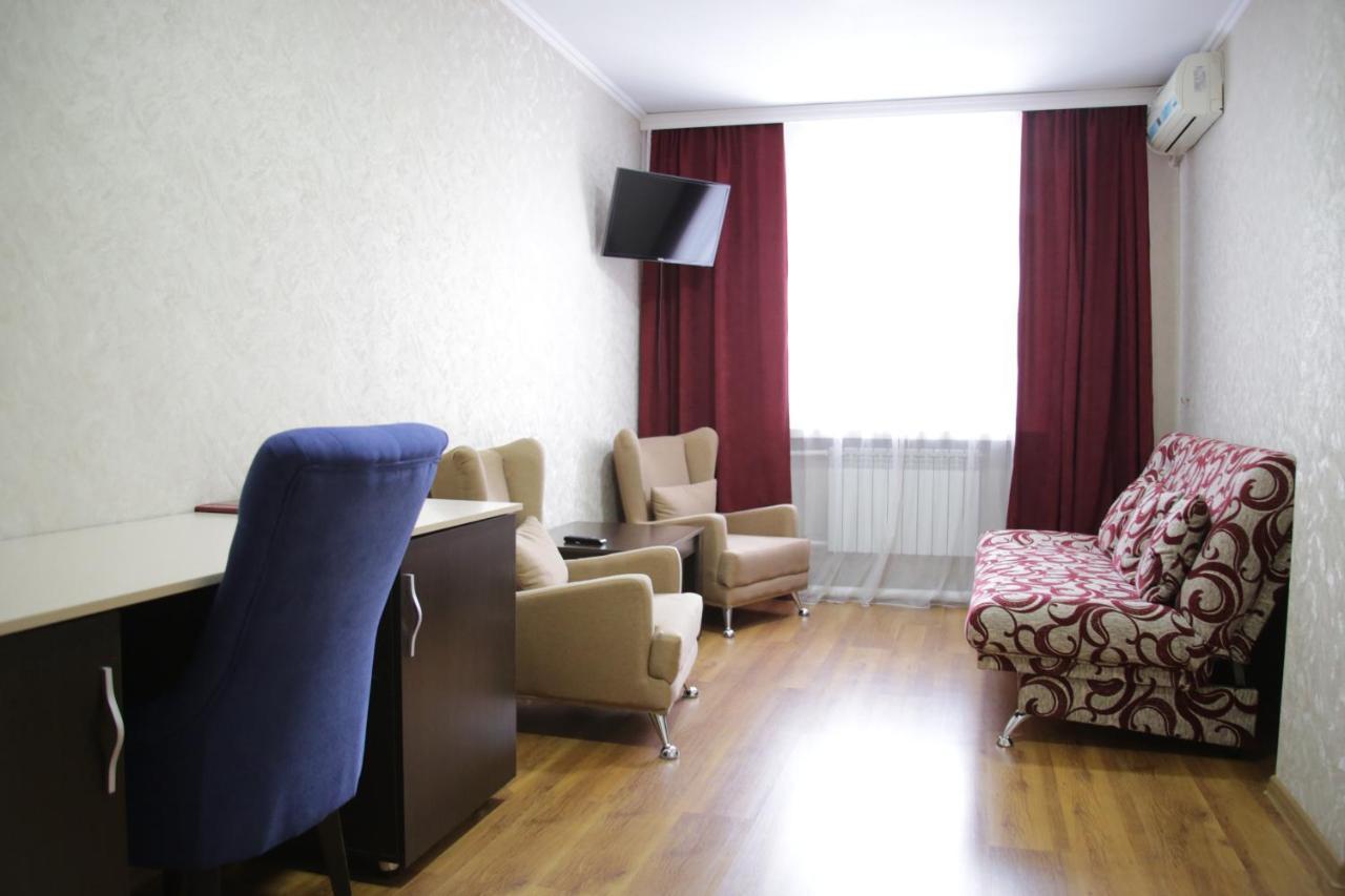 City Hotel Ustʼ-Kamenogorsk 외부 사진