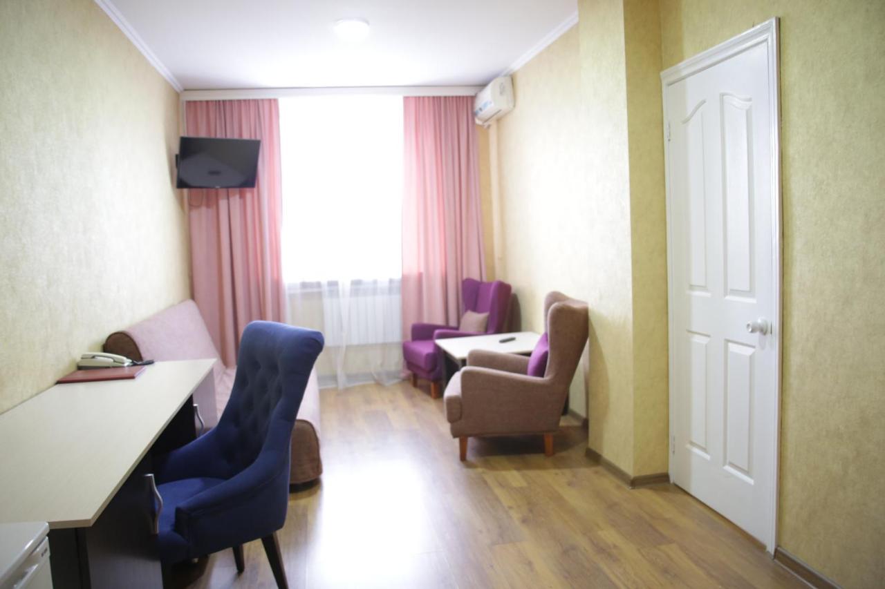City Hotel Ustʼ-Kamenogorsk 외부 사진